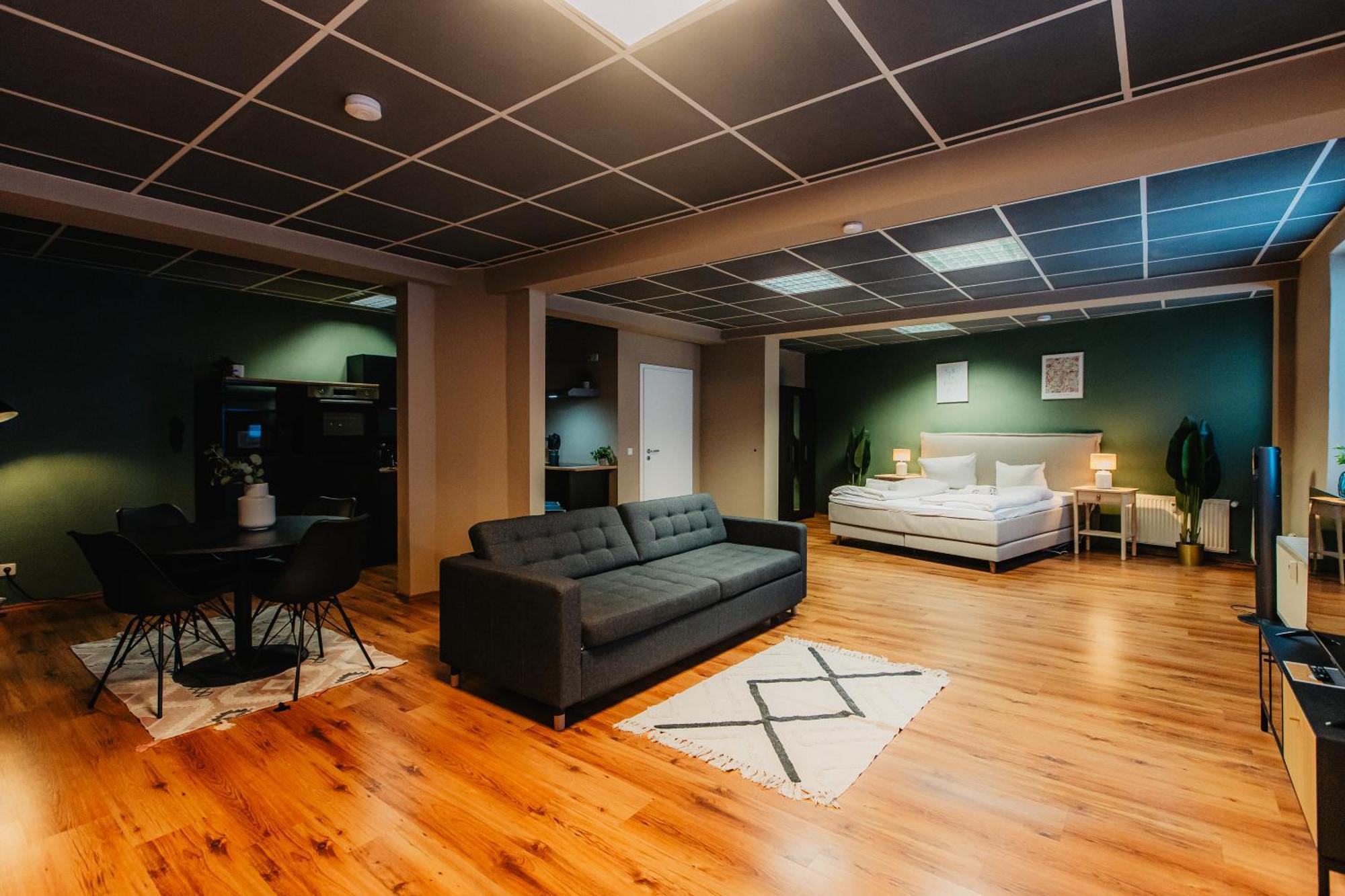 Luga Homes - Zoo Apartment